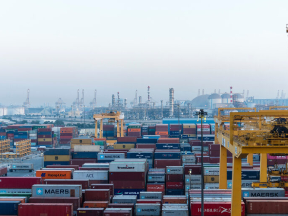 Jebel-Ali-container-terminal-768x512